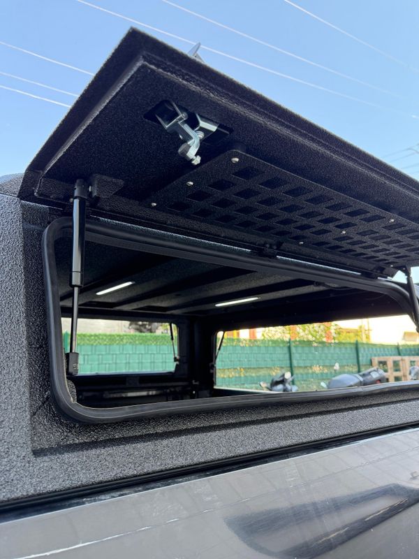 Hardtop T80 Line-X lakkert Toyota Hilux  DC (4 dører)  2016/21+ 