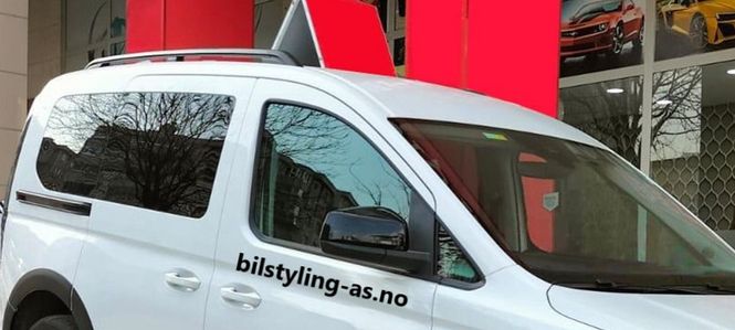 Hovedbilde VW Caddy Cargo 2020->  Connect 2024-> Takrails kort SORT